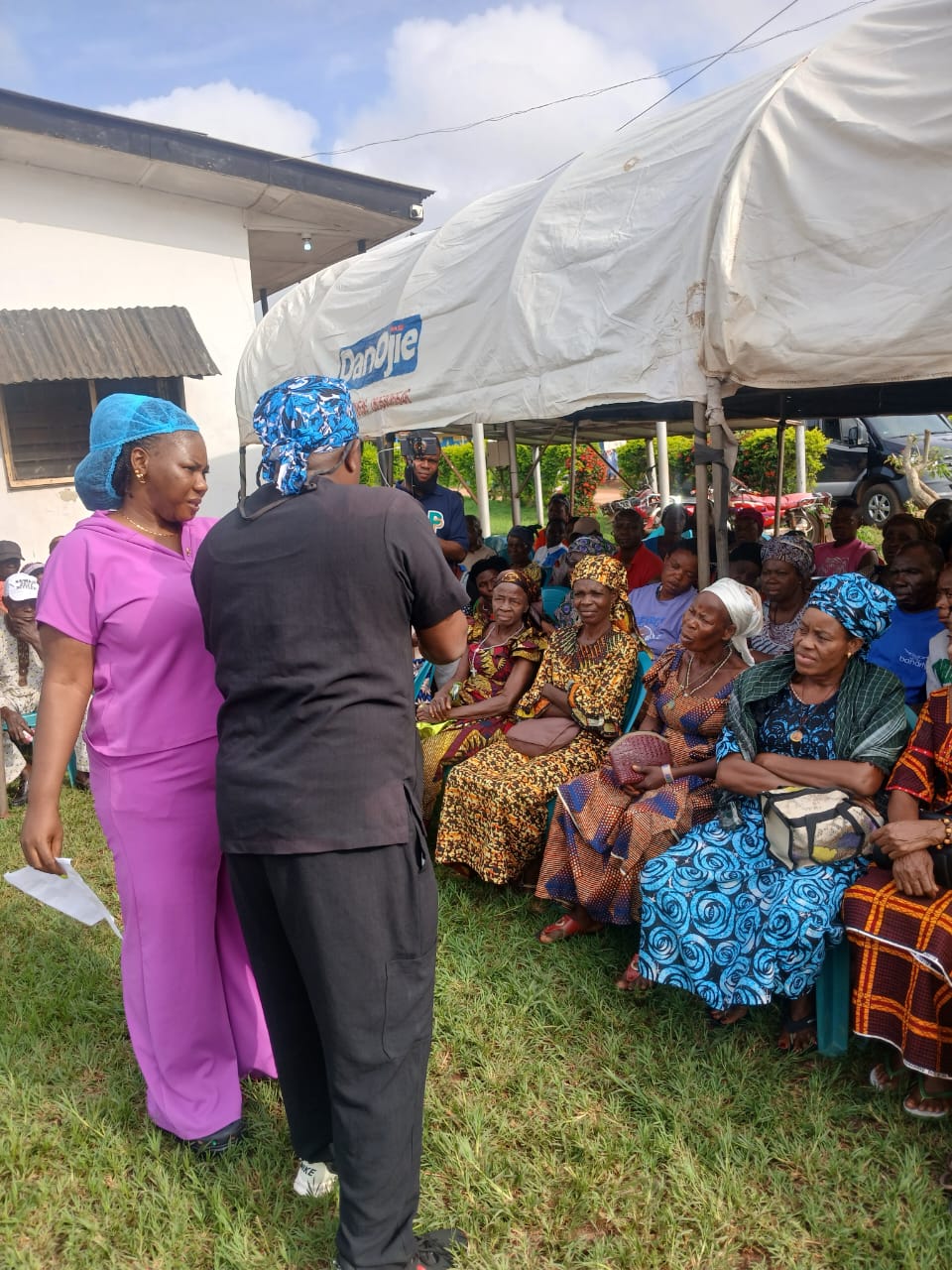 Uromi Outreach — Dental screening and treatment for community members (Photo 22)
