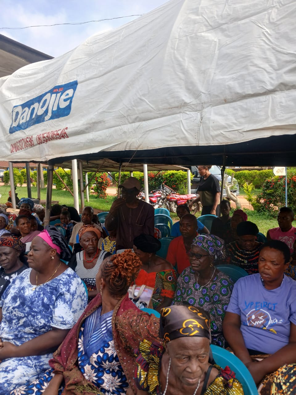 Uromi Outreach — Dental screening and treatment for community members (Photo 24)
