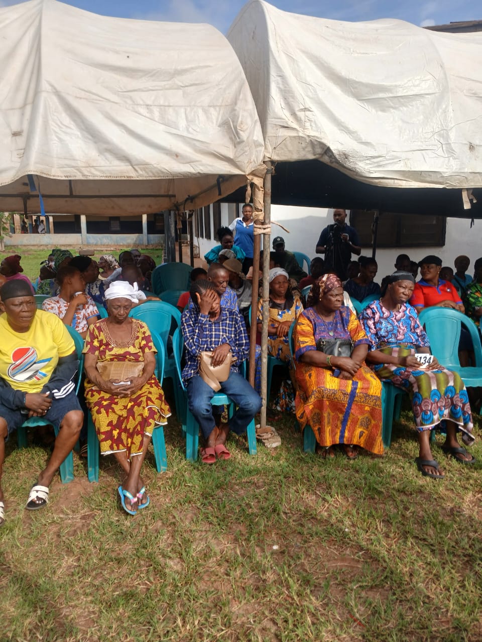 Uromi Outreach — Dental screening and treatment for community members (Photo 25)