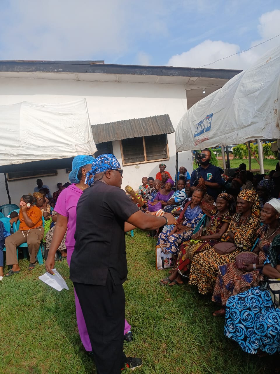 Uromi Outreach — Dental screening and treatment for community members (Photo 29)